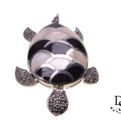Луксозна сребърна брошка костенурка с камъни марказит и бял и черенемайл. SBK1002 NEW